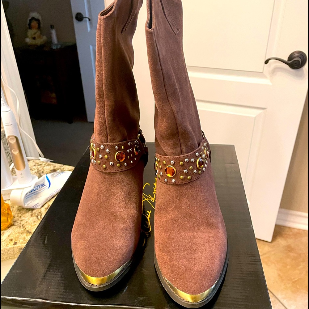 Beautiful Diane Gilman Brown Leather Suede Boots New in box Size 10 M
